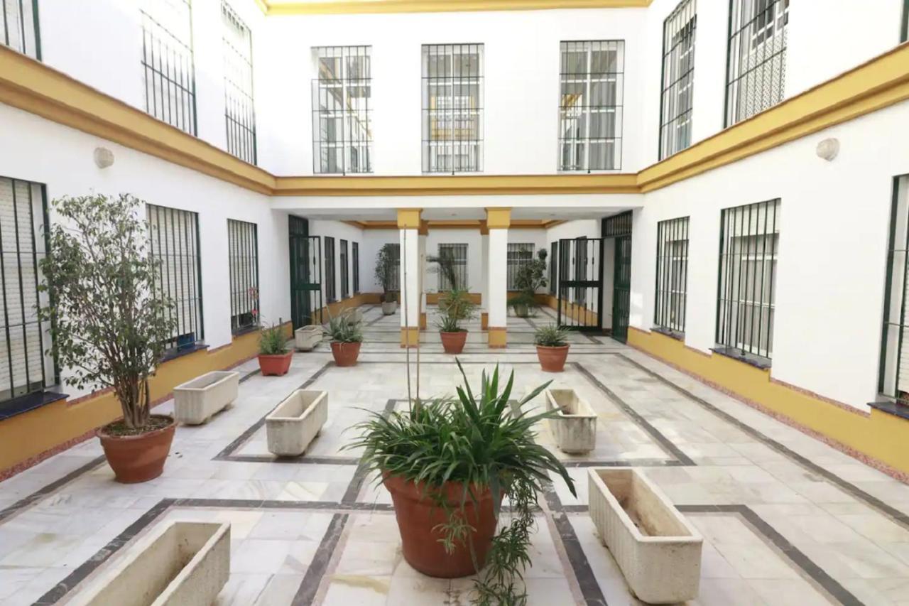 Cristo De Burgos - Kainga Homes * Séville